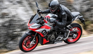 Prova Pompone Aprilia Tuono 660